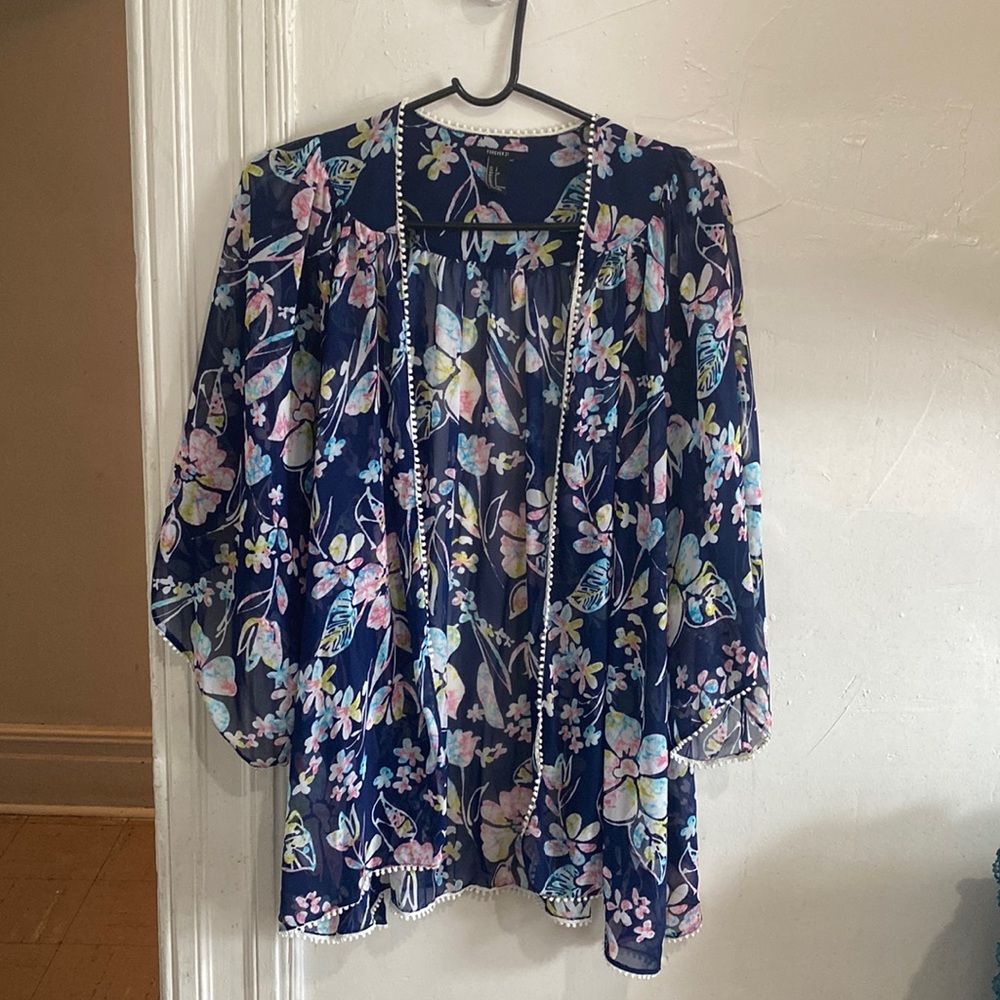 Forever 21 lightweight duster jacket. Gorgeous.